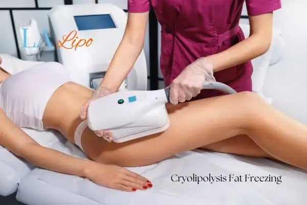 Woman receiving coolsculpting Norfolk treatment on her thighs